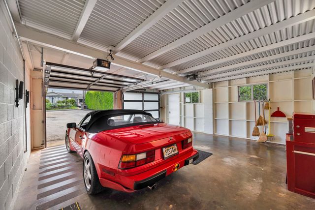 1199 Freitas Pl, Makawao, HI 96768