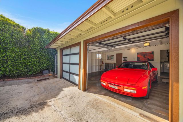 1199 Freitas Pl, Makawao, HI 96768