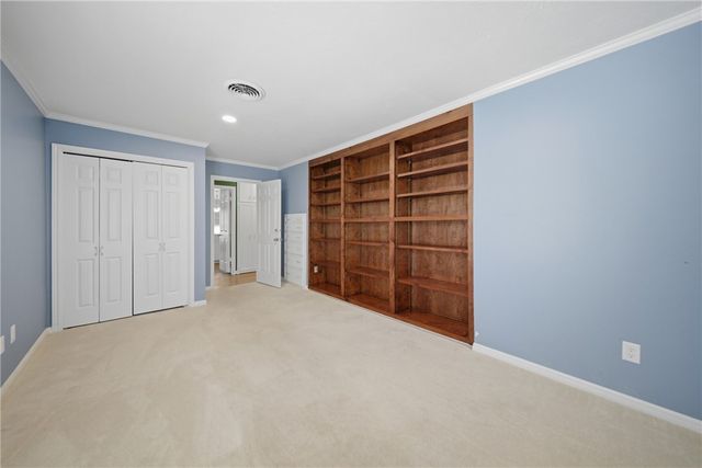 308 Brookside Drive E, Bryan, TX 77801