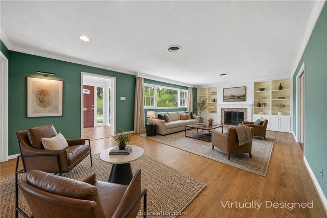 308 Brookside Drive E, Bryan, TX 77801