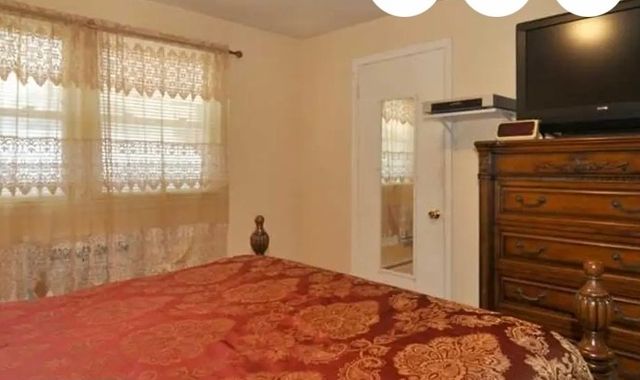 29 Woodbine Street 6, Pawtucket, RI 02860