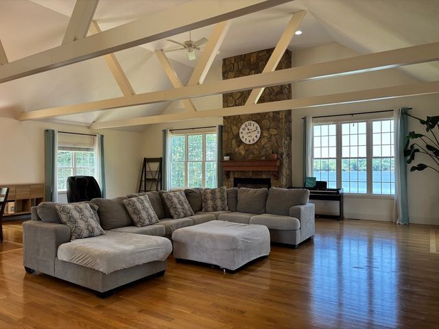 155 Ousamequin Pnes, East Bridgewater, MA 02333
