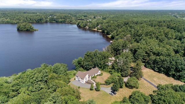 155 Ousamequin Pnes, East Bridgewater, MA 02333