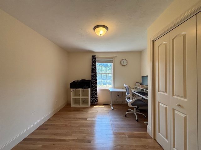 155 Ousamequin Pnes, East Bridgewater, MA 02333