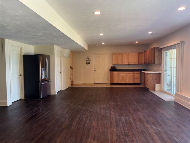 155 Ousamequin Pnes, East Bridgewater, MA 02333