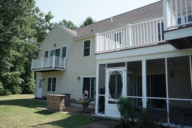 155 Ousamequin Pnes, East Bridgewater, MA 02333