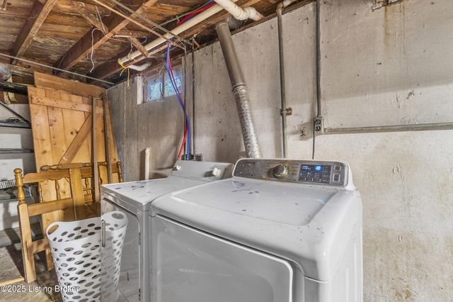 325 E Southside Ct, Louisville, KY 40214