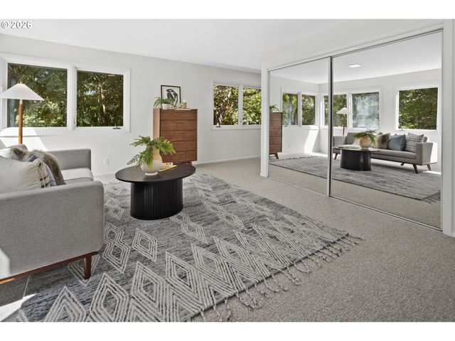 2710 Sw MAPLE Ln, Portland, OR 97225