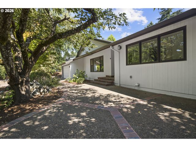 2710 Sw MAPLE Ln, Portland, OR 97225