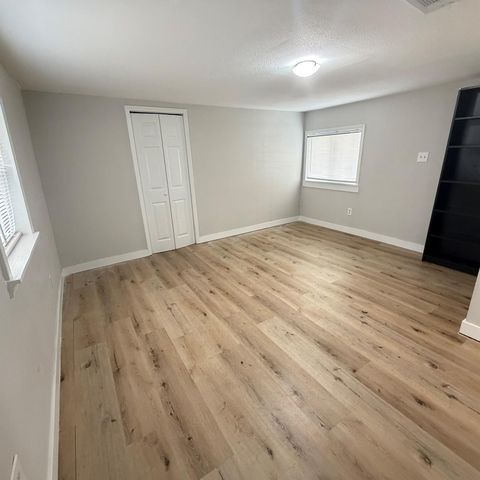 6934 Schley Street, Houston, TX 77087