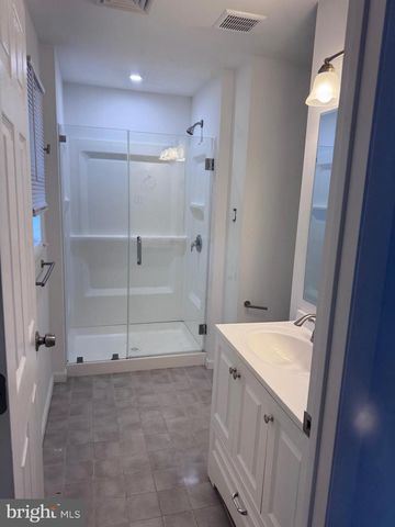 12 COLWICK DR, Somers Point, NJ 08244