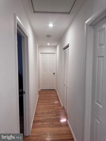 12 COLWICK DR, Somers Point, NJ 08244