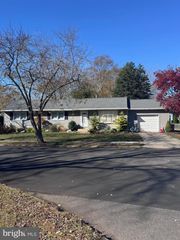 12 COLWICK DR, Somers Point, NJ 08244