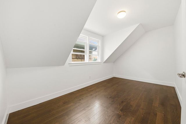 2446 W PENSACOLA Avenue, Chicago, IL 60618
