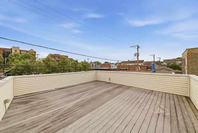 2446 W PENSACOLA Avenue, Chicago, IL 60618