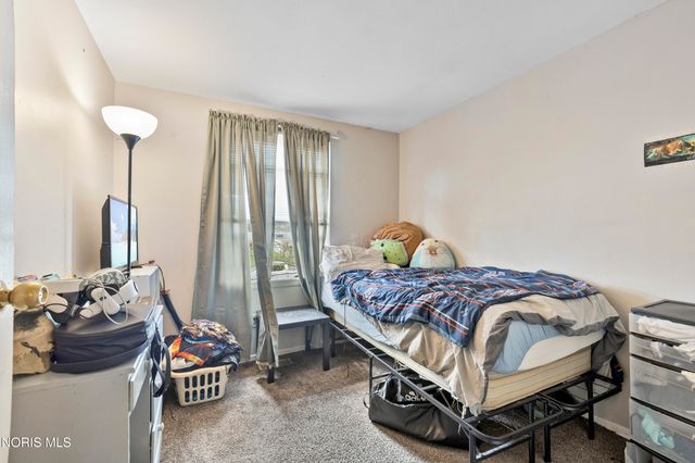 2037 Northwyck Drive, Toledo, OH 43611