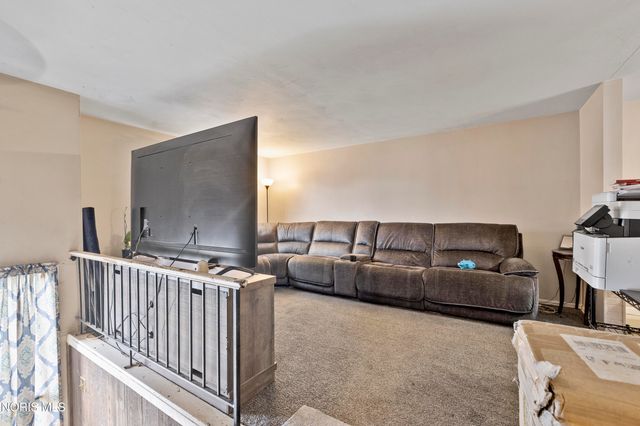 2037 Northwyck Drive, Toledo, OH 43611