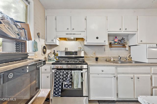 2037 Northwyck Drive, Toledo, OH 43611