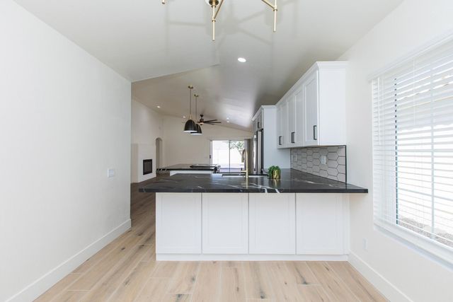 23554 N 73rd Place, Scottsdale, AZ 85255