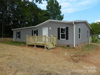 1909 Parkwood Drive, Lenoir, NC 28645
