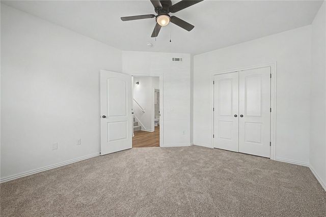 714 N Wordsworth Lane, Fayetteville, AR 72704