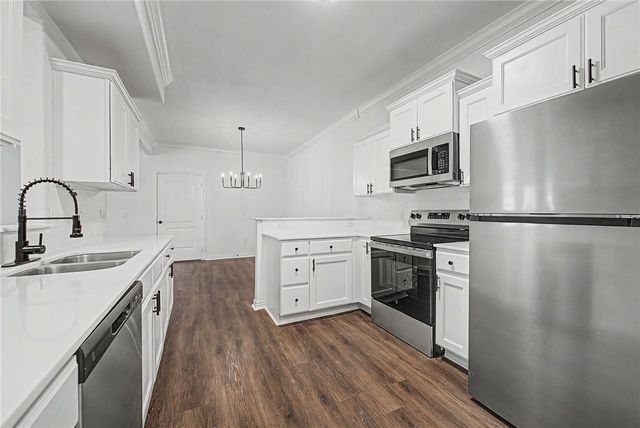 714 N Wordsworth Lane, Fayetteville, AR 72704