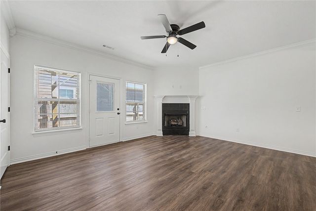 714 N Wordsworth Lane, Fayetteville, AR 72704