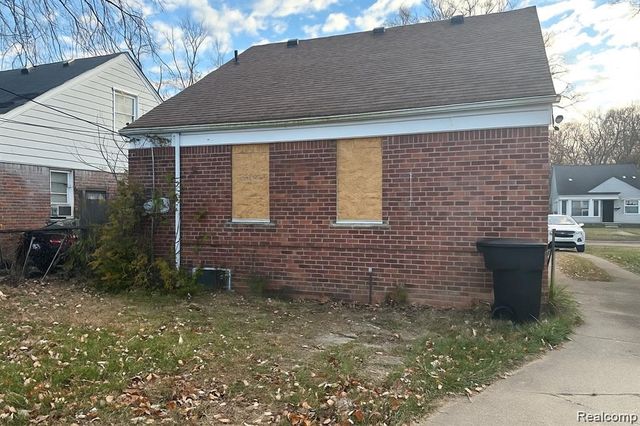 19957 Chapel Street, Detroit, MI 48219