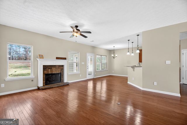 140 Cedar Ridge Drive, Lagrange, GA 30241