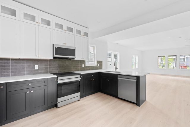 1046 Mayson Turner Road NW, Atlanta, GA 30314