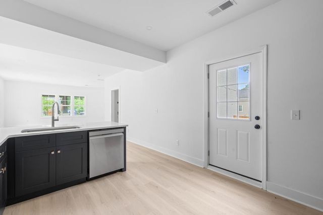1046 Mayson Turner Road NW, Atlanta, GA 30314