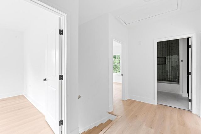 1046 Mayson Turner Road NW, Atlanta, GA 30314