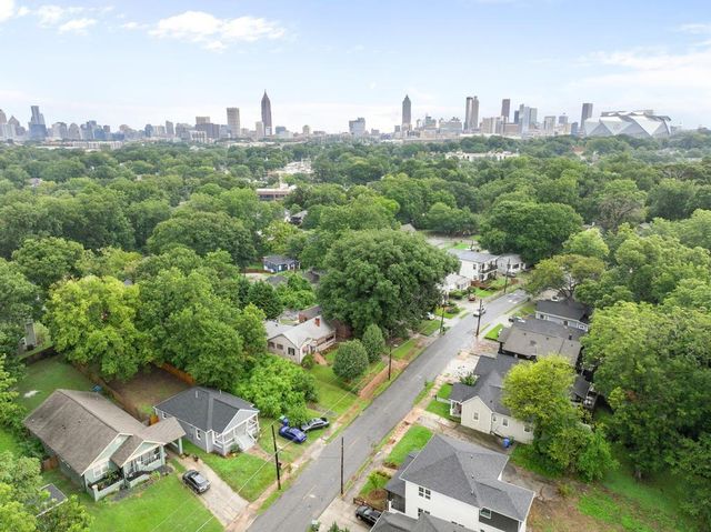 1046 Mayson Turner Road NW, Atlanta, GA 30314