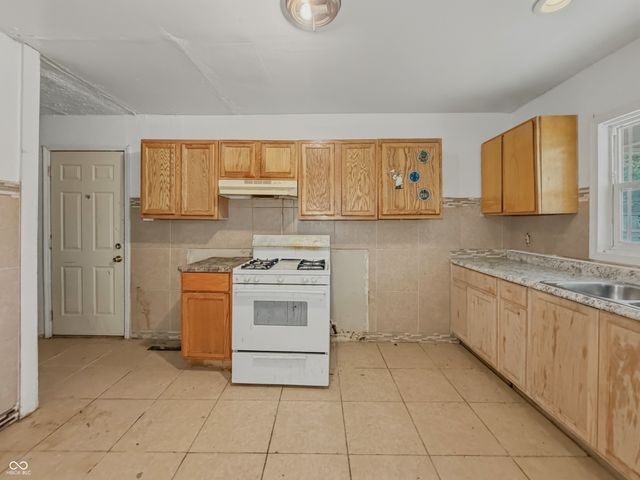 1418 Congress Avenue, Indianapolis, IN 46208