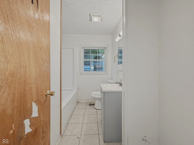 1418 Congress Avenue, Indianapolis, IN 46208