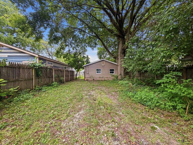 1418 Congress Avenue, Indianapolis, IN 46208