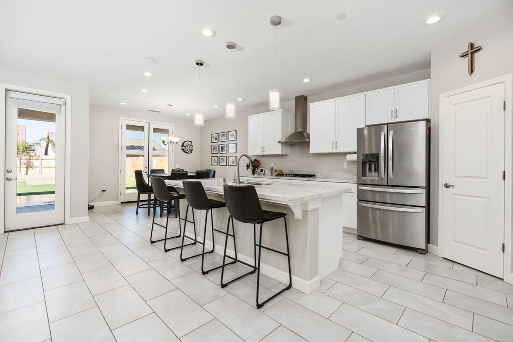 Image 15 of property listing at 2124 Cortner Street, Hanford, CA 93230