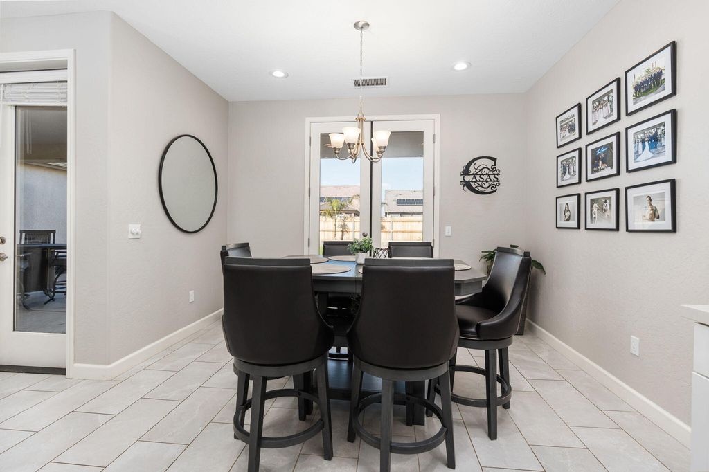 Image 18 of property listing at 2124 Cortner Street, Hanford, CA 93230