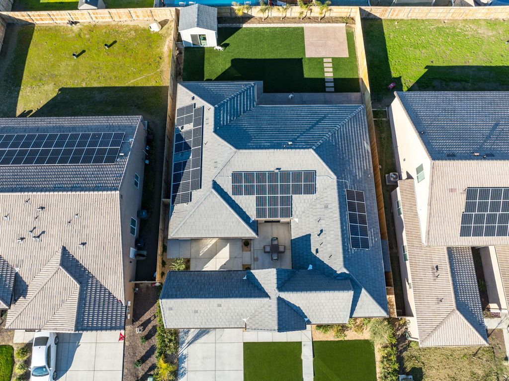 Image 36 of property listing at 2124 Cortner Street, Hanford, CA 93230