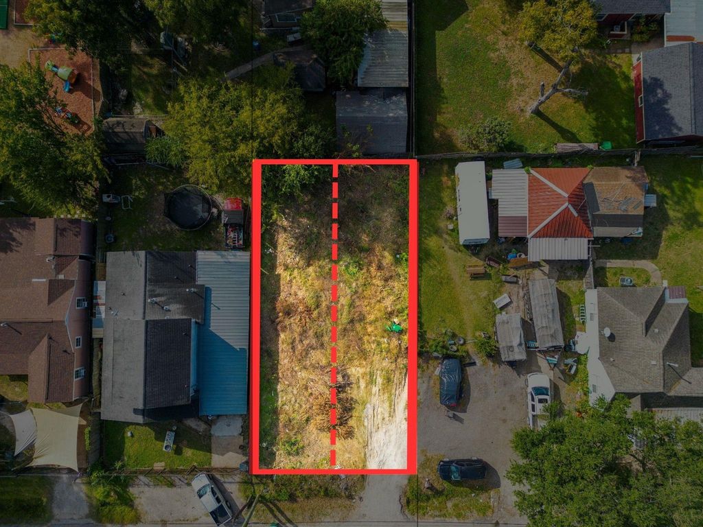 4311 Europa St, Houston, TX 77022