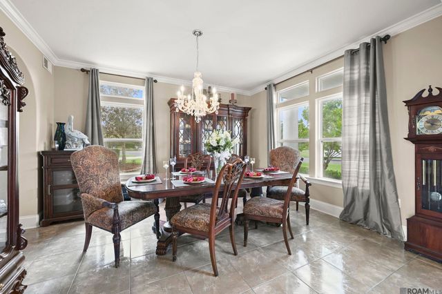 7129 Pelican Crossing Dr, Gonzales, LA 70737