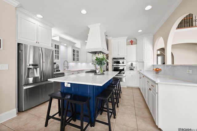 7129 Pelican Crossing Dr, Gonzales, LA 70737