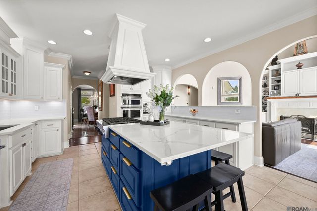7129 Pelican Crossing Dr, Gonzales, LA 70737