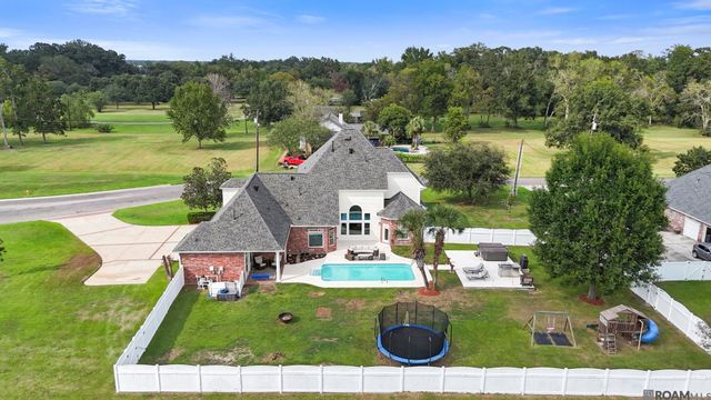 7129 Pelican Crossing Dr, Gonzales, LA 70737