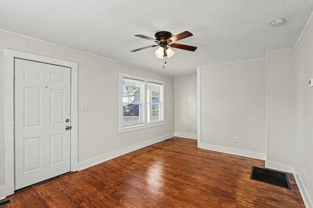 111 Buffalo St, Old Hickory, TN 37138