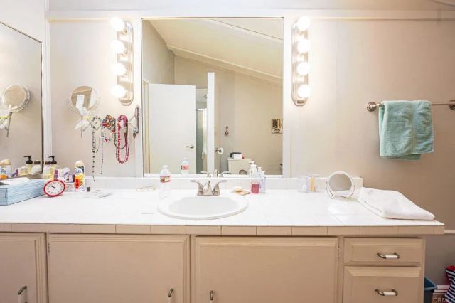 4650 Dulin 111, Fallbrook, CA 92028