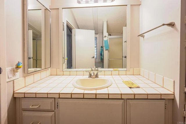 4650 Dulin 111, Fallbrook, CA 92028