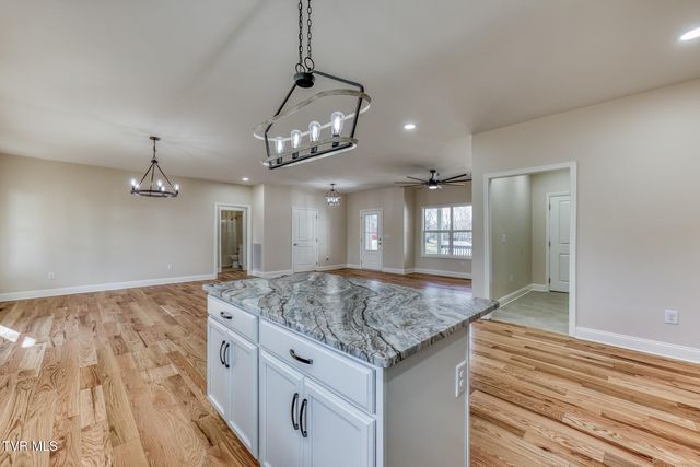 154 Creek Side Court, Bristol, TN 37620