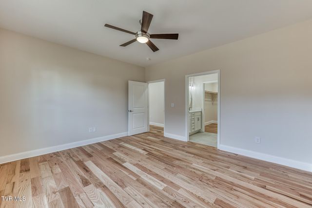 154 Creek Side Court, Bristol, TN 37620