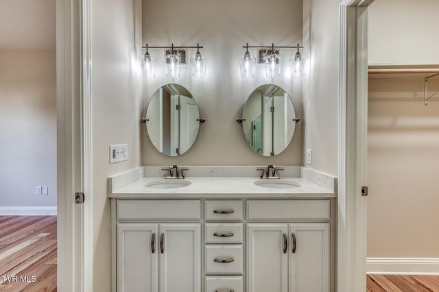 154 Creek Side Court, Bristol, TN 37620